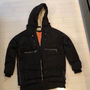 Women’s Large Amazon jacket Orolay.